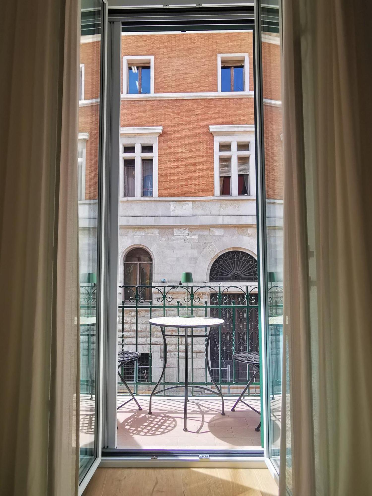 Cattaro 65 - Flexible Check-In Apartments Bari Exterior photo